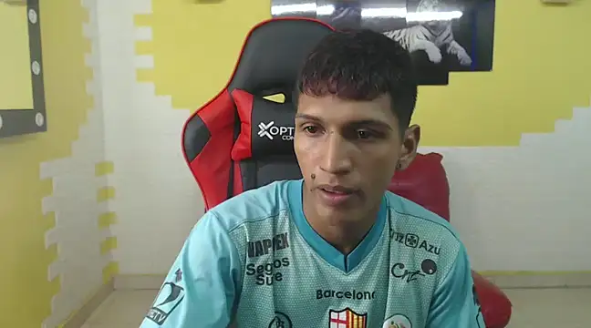 mau elixxx online show from December 2024 02:32:01 AM