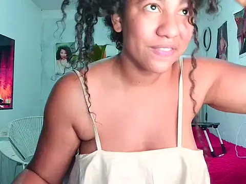 Snapshot of bellacrespalatina chatting on May 2026 09:31:02 PM bellacrespalatina online show from May 2026 09:31:02 PM