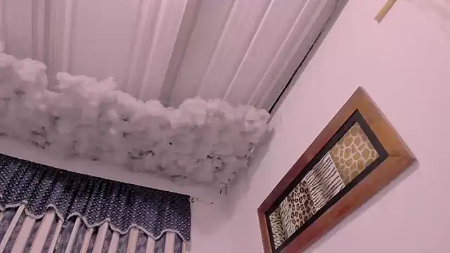 Snapshot of Lauu_G chatting on September 2025 10:18:02 AM Lauu G online show from September 2025 10:18:02 AM