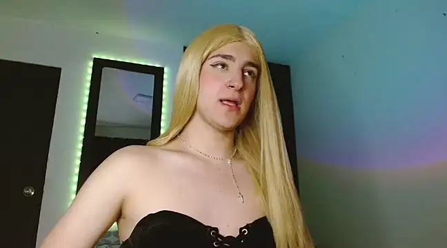 Triana Damelio online show from February 2025 09:26:02 PM