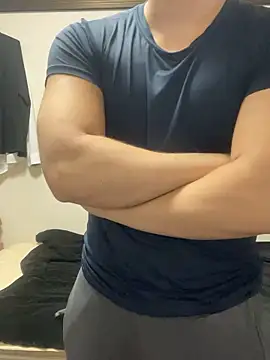 YU-KI00 online show from October 2025 01:28:01 PM