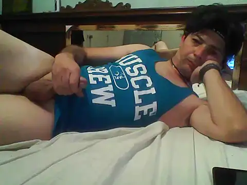 frank32love online show from April 2026 01:53:01 PM