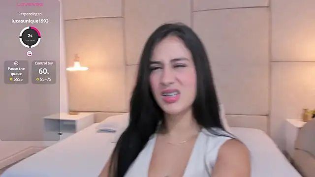 Amiirra  online show from January 2025 07:55:01 PM