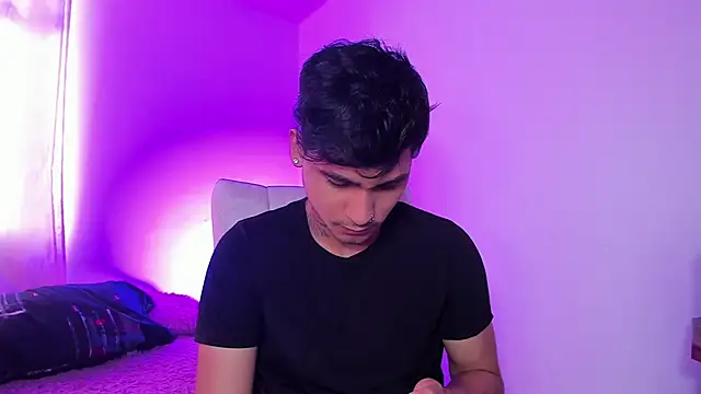 Snapshot of christianwang chatting on December 2025 08:06:01 PM christianwang online show from December 2025 08:06:01 PM