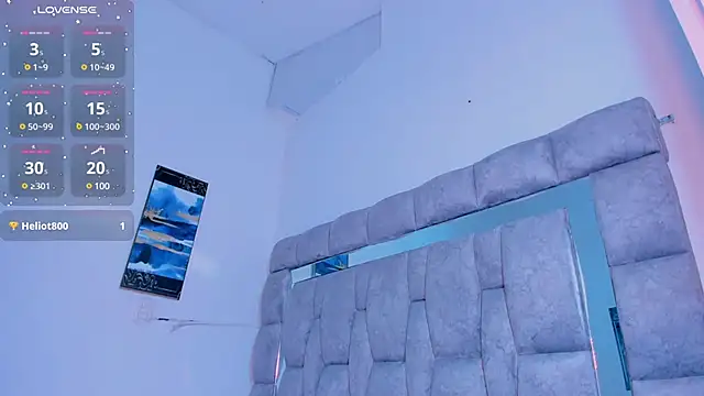 zulyjones online show from March 2025 09:59:01 PM