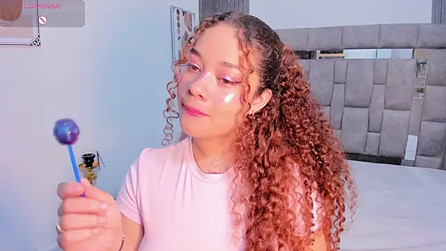 zulyjones online show from November 2025 02:17:02 PM