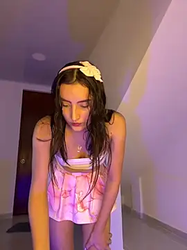 EmySofia online show from November 2025 03:04:01 AM