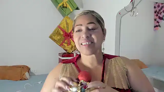 Snapshot of anubys_godes chatting on December 2024 10:44:02 AM anubys godes online show from December 2024 10:44:02 AM