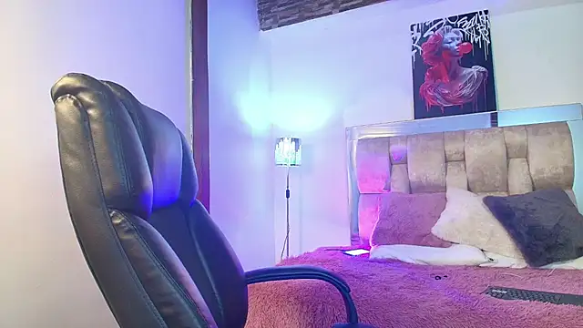 dakota Robbins  online show from March 2025 11:06:01 PM