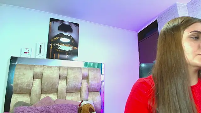 dakota Robbins  online show from September 2025 09:58:01 PM