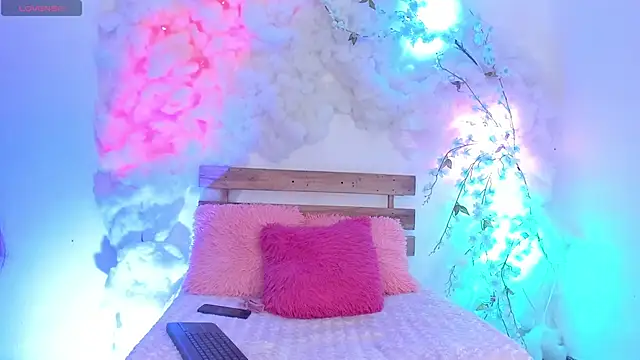 Snapshot of centaurigirl chatting on February 2025 02:17:02 AM centaurigirl online show from February 2025 02:17:02 AM