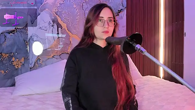 Snapshot of centaurigirl chatting on October 2025 03:28:01 AM centaurigirl online show from October 2025 03:28:01 AM