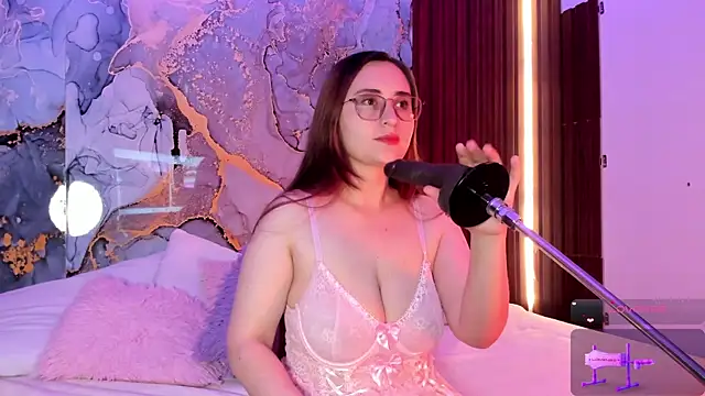 Snapshot of centaurigirl chatting on October 2025 03:51:01 AM centaurigirl online show from October 2025 03:51:01 AM