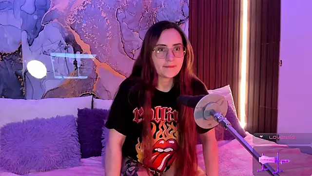 Snapshot of centaurigirl chatting on November 2025 02:54:02 AM centaurigirl online show from November 2025 02:54:02 AM