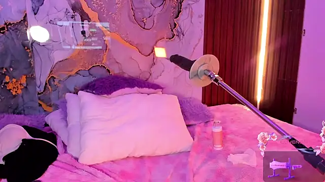 Snapshot of centaurigirl chatting on November 2025 04:34:01 AM centaurigirl online show from November 2025 04:34:01 AM