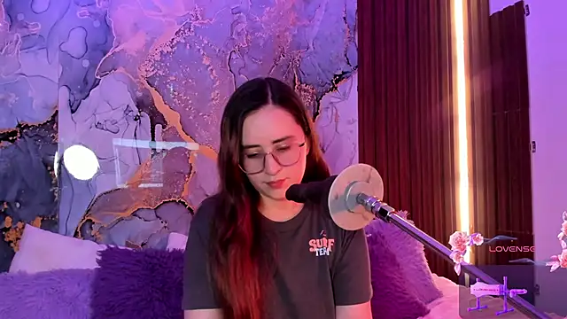 Snapshot of centaurigirl chatting on November 2025 03:39:02 AM centaurigirl online show from November 2025 03:39:02 AM