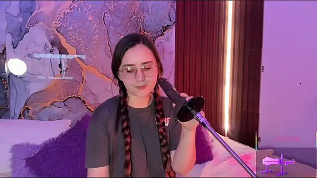 Snapshot of centaurigirl chatting on December 2025 05:02:02 AM centaurigirl online show from December 2025 05:02:02 AM