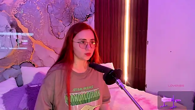 Snapshot of centaurigirl chatting on December 2025 02:30:02 AM centaurigirl online show from December 2025 02:30:02 AM