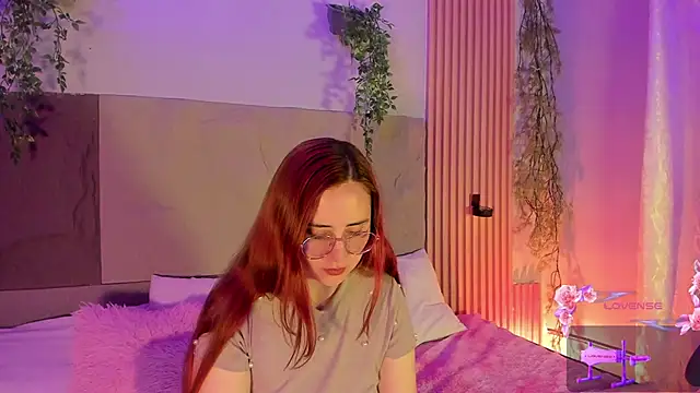 Snapshot of centaurigirl chatting on February 2026 04:31:01 AM centaurigirl online show from February 2026 04:31:01 AM