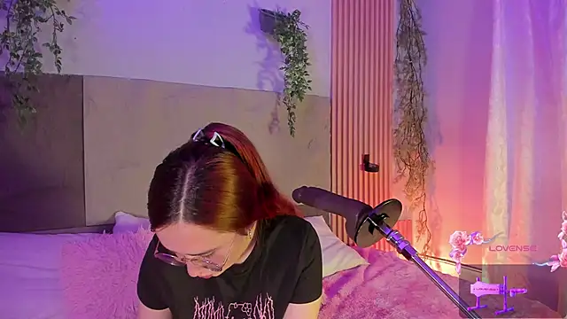 Snapshot of centaurigirl chatting on February 2026 04:30:01 AM centaurigirl online show from February 2026 04:30:01 AM