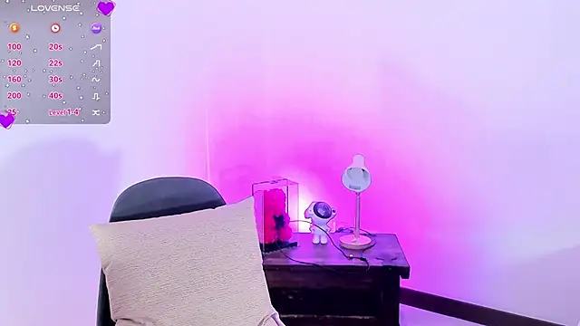 Emilyh  online show from March 2025 10:30:02 AM