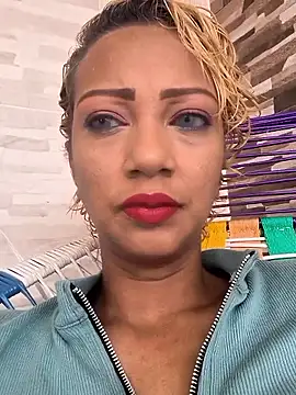 Amaliu  online show from December 2025 03:19:01 PM