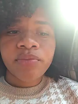 DANIELA MICHEL online show from February 2025 09:23:02 PM