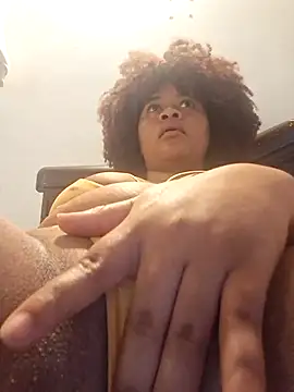 DANIELA MICHEL online show from November 2025 02:39:02 PM