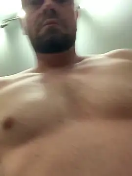 Snapshot of mikaaaaase chatting on February 2025 03:35:02 AM mikaaaaase online show from February 2025 03:35:02 AM