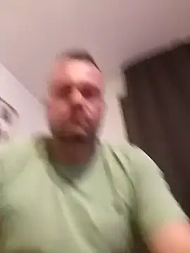 Snapshot of mikaaaaase chatting on October 2025 12:52:01 AM mikaaaaase online show from October 2025 12:52:01 AM