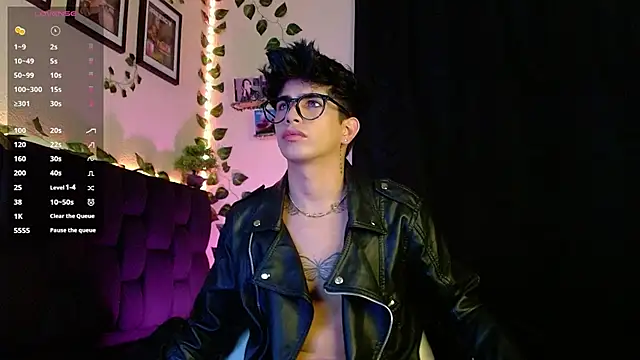 LyleBennett  online show from February 2025 09:54:01 AM