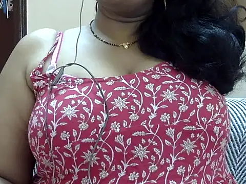 Riya riyaa online show from October 2025 10:02:01 AM