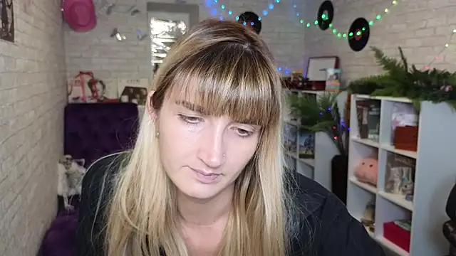 Nika Kitten online show from September 2025 04:18:01 PM