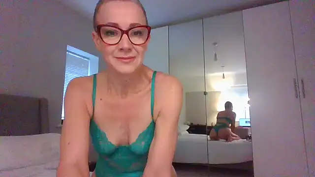 Snapshot of ELEGANT-ARIA36 chatting on December 2024 11:13:01 AM ELEGANT-ARIA36 online show from December 2024 11:13:01 AM