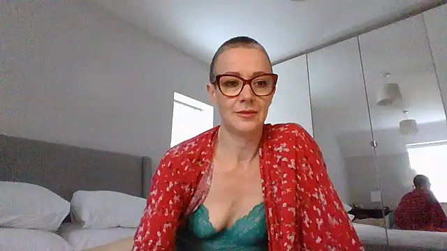 Snapshot of ELEGANT-ARIA36 chatting on January 2025 11:20:01 AM ELEGANT-ARIA36 online show from January 2025 11:20:01 AM