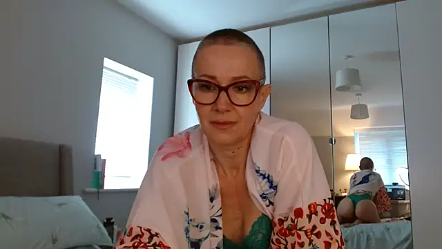 Snapshot of ELEGANT-ARIA36 chatting on February 2025 09:43:02 AM ELEGANT-ARIA36 online show from February 2025 09:43:02 AM