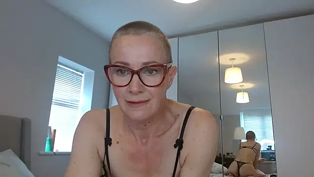 Snapshot of ELEGANT-ARIA36 chatting on March 2025 11:44:02 AM ELEGANT-ARIA36 online show from March 2025 11:44:02 AM