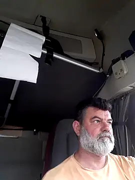 Snapshot of Billy72 chatting on June 2026 04:31:01 PM Billy72 online show from June 2026 04:31:01 PM
