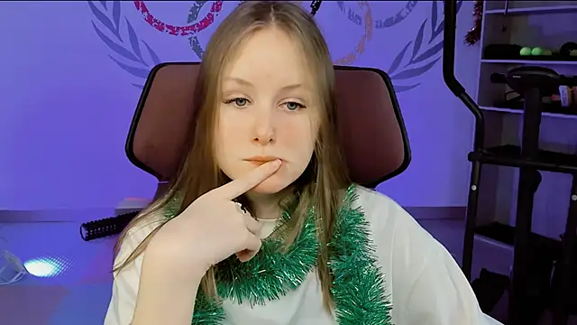 VivienLeeigh online show from December 2024 05:11:02 AM