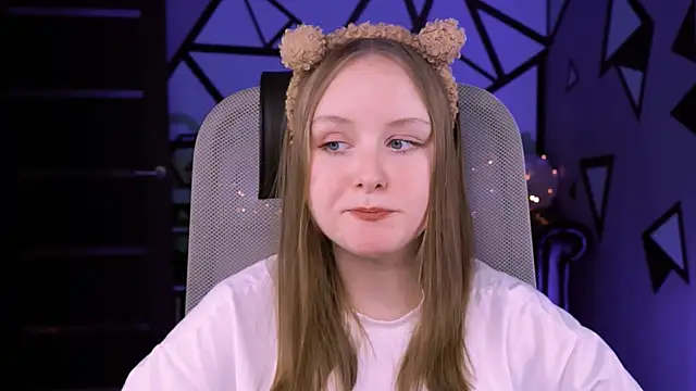 VivienLeeigh online show from February 2025 04:17:02 PM