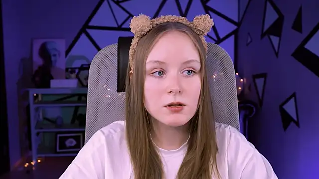 VivienLeeigh online show from February 2025 07:21:01 PM