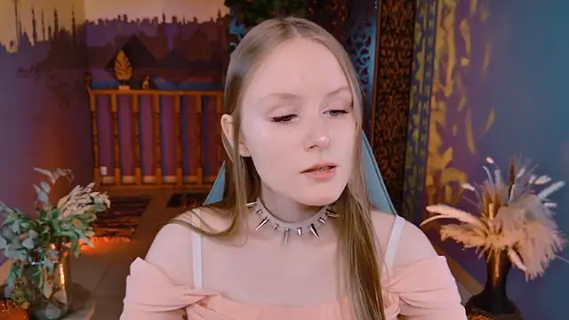 VivienLeeigh online show from September 2025 09:09:01 AM