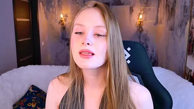 VivienLeeigh online show from November 2025 09:09:01 AM