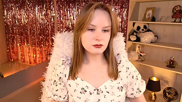 VivienLeeigh online show from May 2026 05:14:01 AM