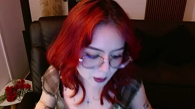 Snapshot of crimson_tati_ chatting on March 2025 06:24:02 AM crimson tati online show from March 2025 06:24:02 AM