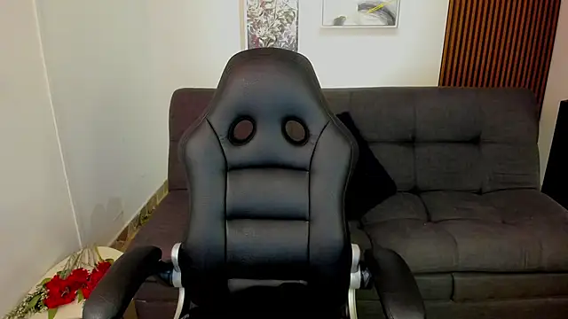 Snapshot of crimson_tati_ chatting on September 2025 04:23:01 AM crimson tati online show from September 2025 04:23:01 AM