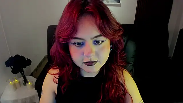 Snapshot of crimson_tati_ chatting on October 2025 04:24:01 AM crimson tati online show from October 2025 04:24:01 AM