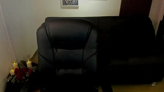 Snapshot of crimson_tati_ chatting on October 2025 03:58:02 AM crimson tati online show from October 2025 03:58:02 AM