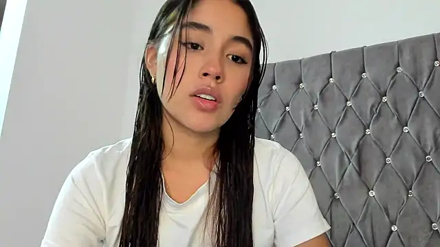 AriaMontgomery online show from January 2025 05:47:02 AM