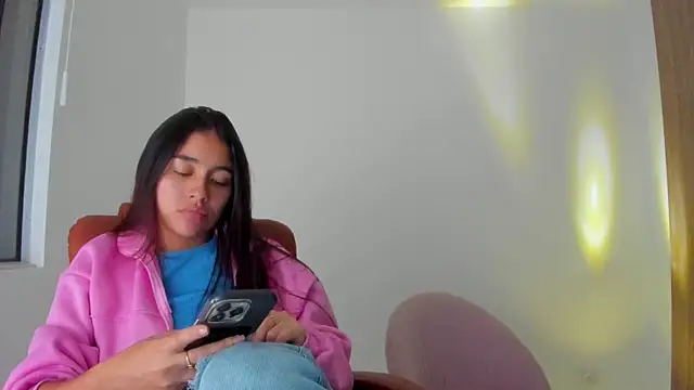 AriaMontgomery online show from October 2025 04:10:02 AM